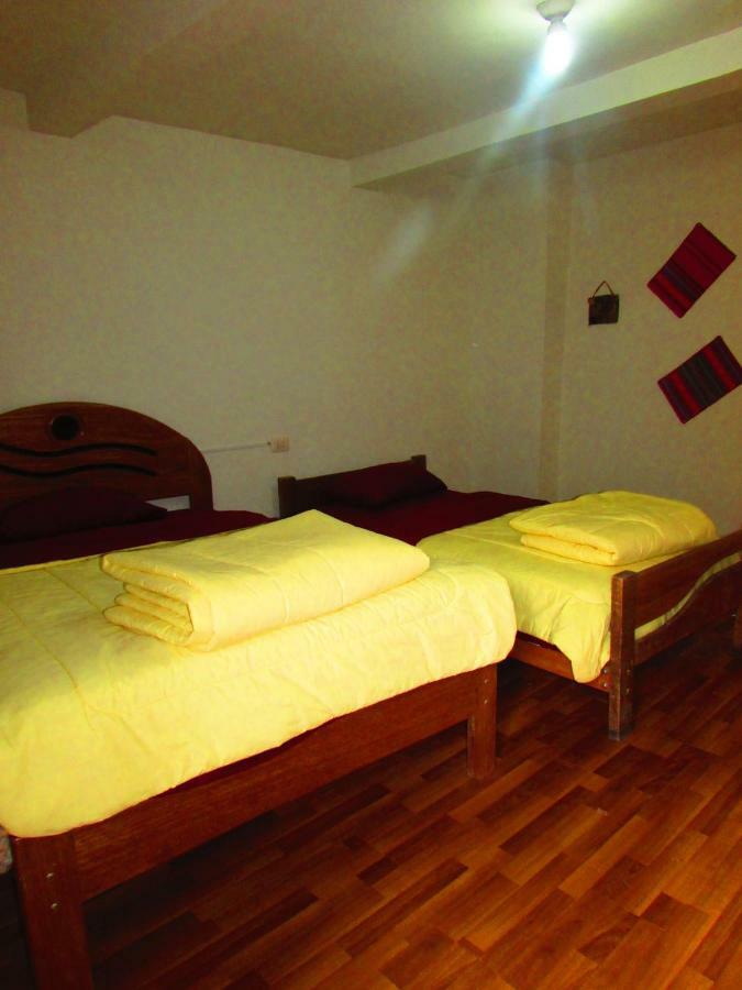 The Grasshopper Hostels Av Alta 쿠스코 외부 사진