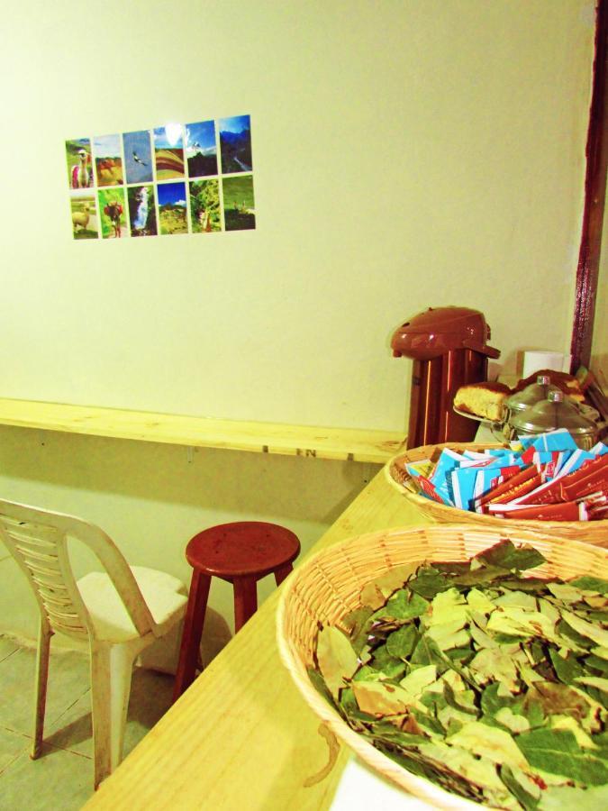 The Grasshopper Hostels Av Alta 쿠스코 외부 사진